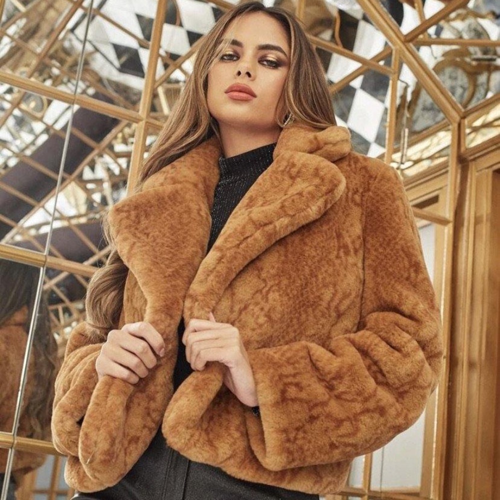 One Button Fuzzy Coat 🧥